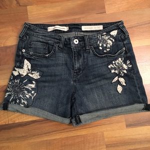 Anthropologie Pilcro jean embroidered shorts